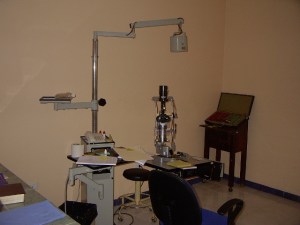 The eye exam room where Jorge sees his patients.
