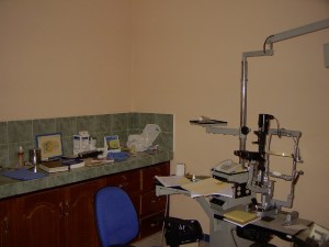 The long counter in Jorge’s room.  All the office/exam rooms are very similar in layout.